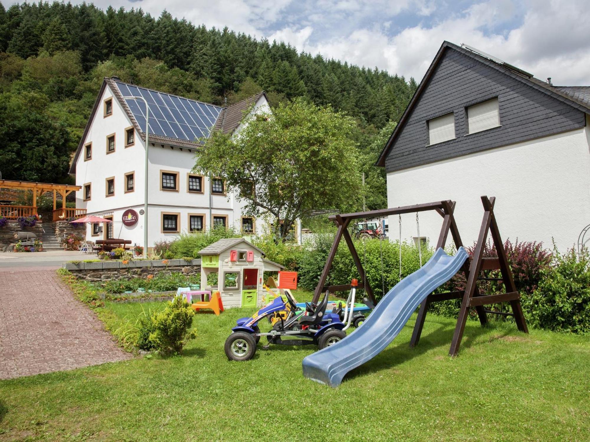 Modern Apartment In Merschbach Hunsruck Exterior photo